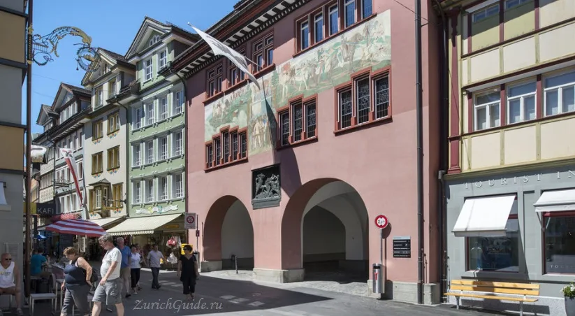 The painted house fronts of the main street in Appenzell